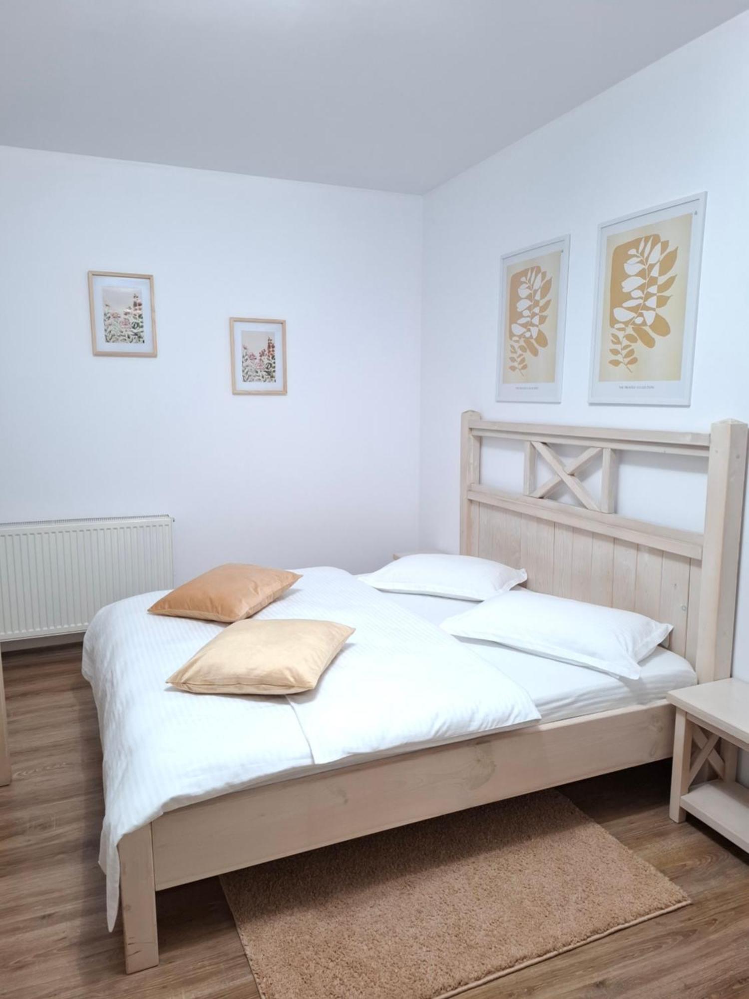Dor de Casa Hotel Doljesti Kamer foto