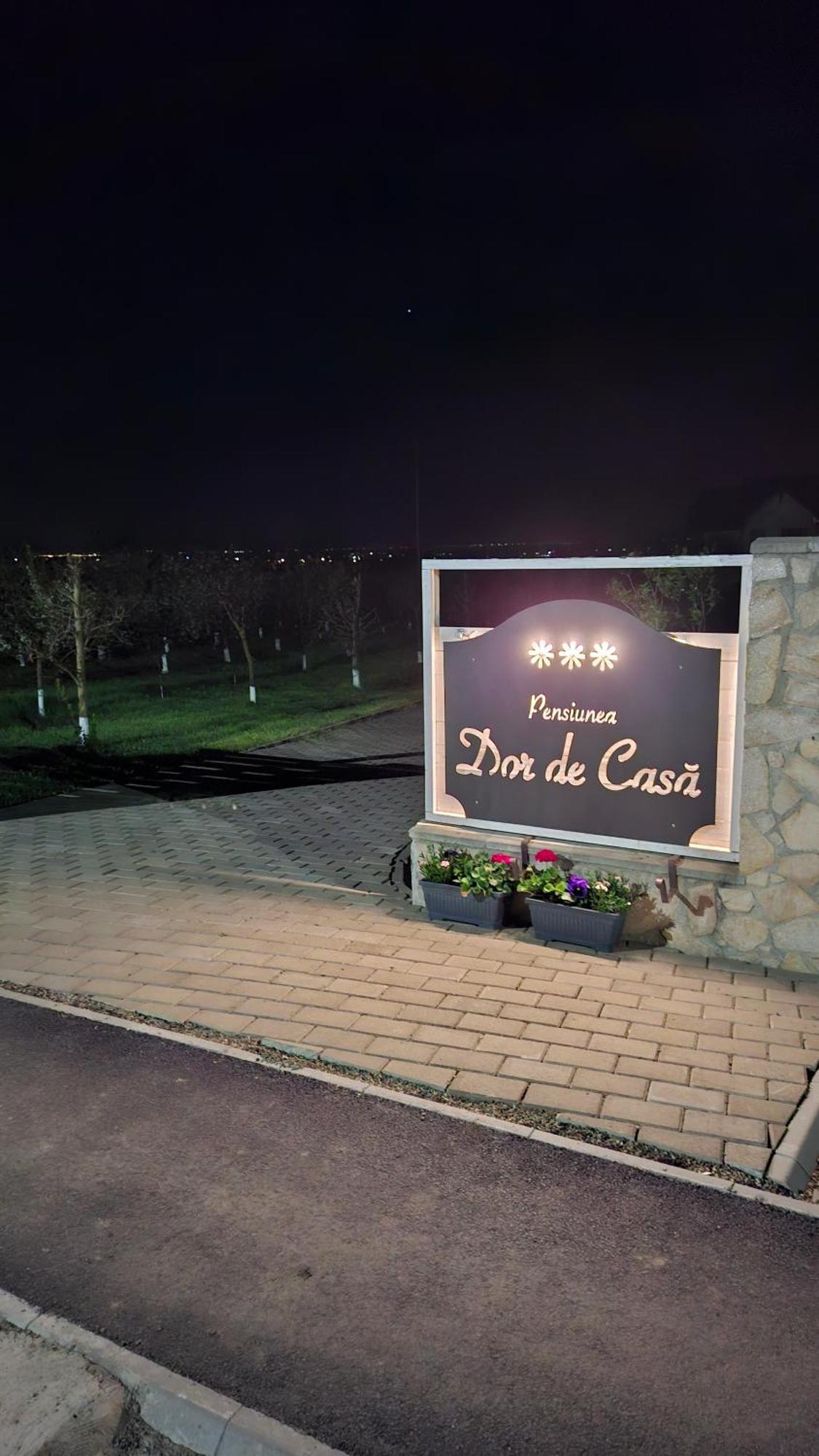 Dor de Casa Hotel Doljesti Buitenkant foto